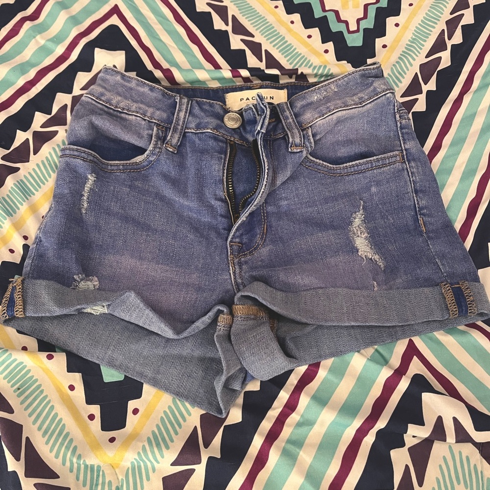 Pacsun high-rise shorts US size 23. Barely worn, very good condition. Blue.